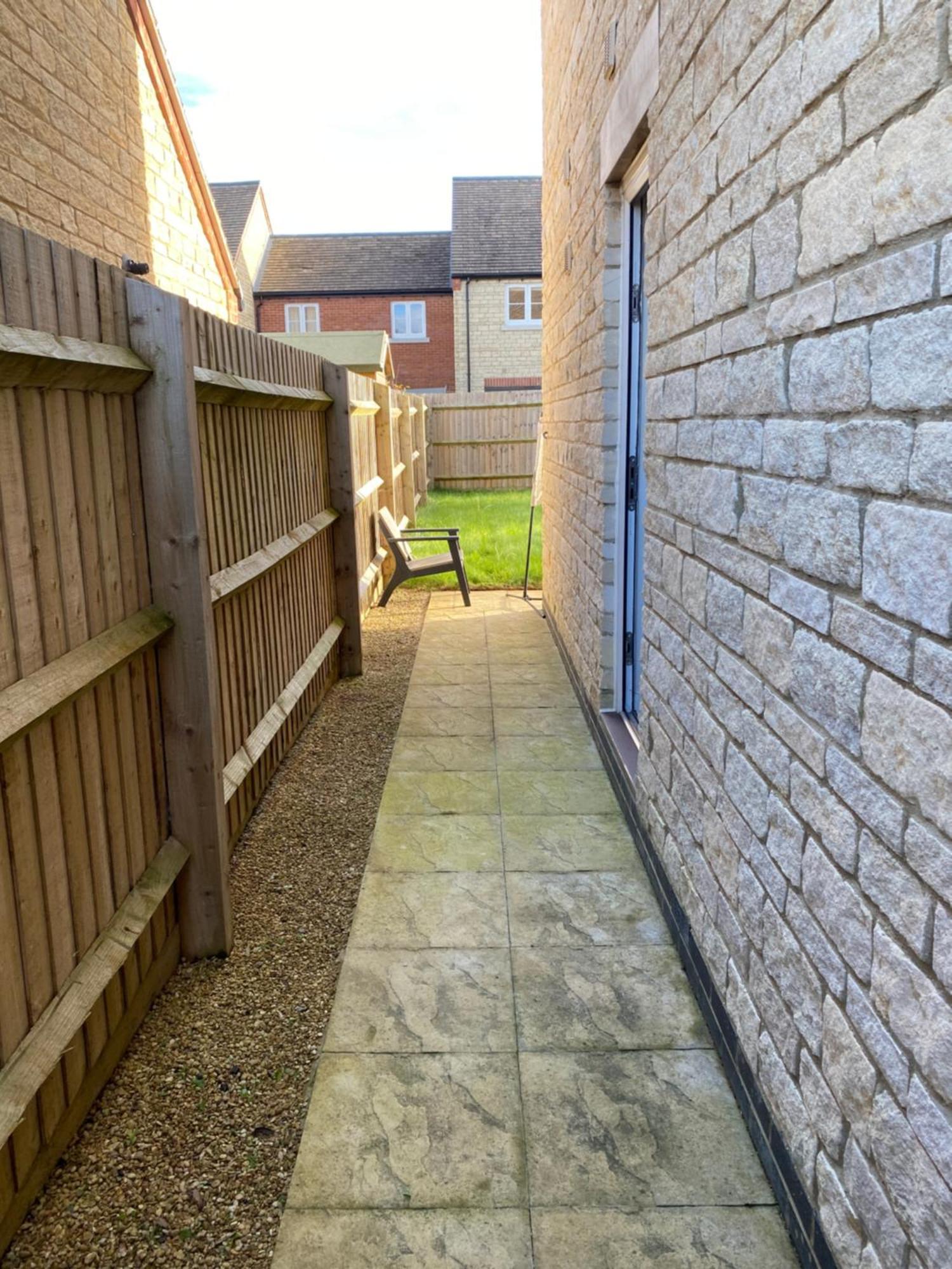 4 Freelands Gate, Witney, Oxfordshire Vila Exterior foto